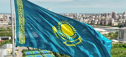 Флаг, герб и гимн: как создавались символы независимого Казахстана фото галереи 1