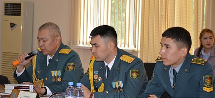 Круглый стол «Армия Независимого Казахстана: Долг. Честь. Отвага» фото галереи 18