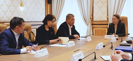 Президент Архиві мен Еуразия Ұлттық университеті ынтымақтастық мәселелерін талқылады фото галереи 2