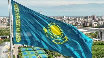 Флаг, герб и гимн: как создавались символы независимого Казахстана